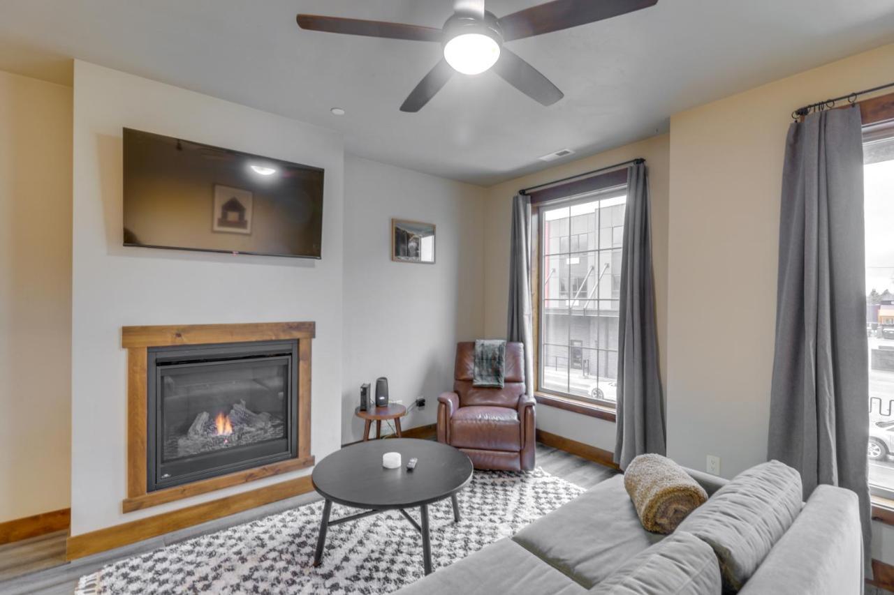 Downtown Columbia Falls Condo 16 Mi To Ski Resort Bagian luar foto