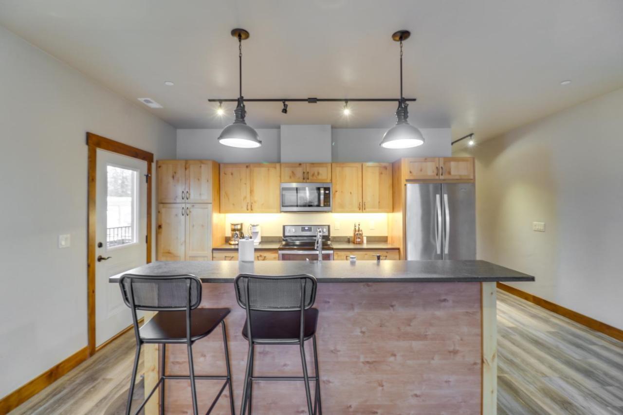 Downtown Columbia Falls Condo 16 Mi To Ski Resort Bagian luar foto