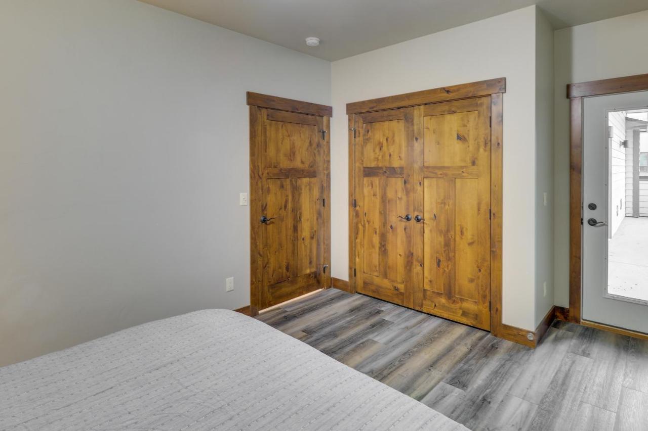 Downtown Columbia Falls Condo 16 Mi To Ski Resort Bagian luar foto